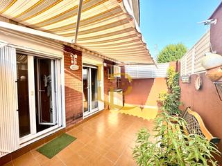 Casa a schiera in Ca n´Alzamora. Casa adosada de 4 habitaciones con amplias terrazas, piscina y j