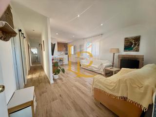 Chalet  Calle la encina. Precioso chalet independiente reformado y listo para entrar a vi