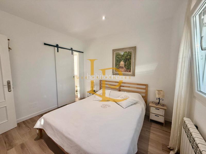 Foto 76144fa5-3f19-46f1-92fa-315a7dd31448. Chalet mit kamin heizung parking in Casar (El)