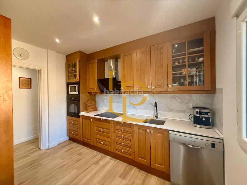 Foto 8334ec4b-009e-482f-a384-5783cc21171c. Chalet mit kamin heizung parking in Casar (El)