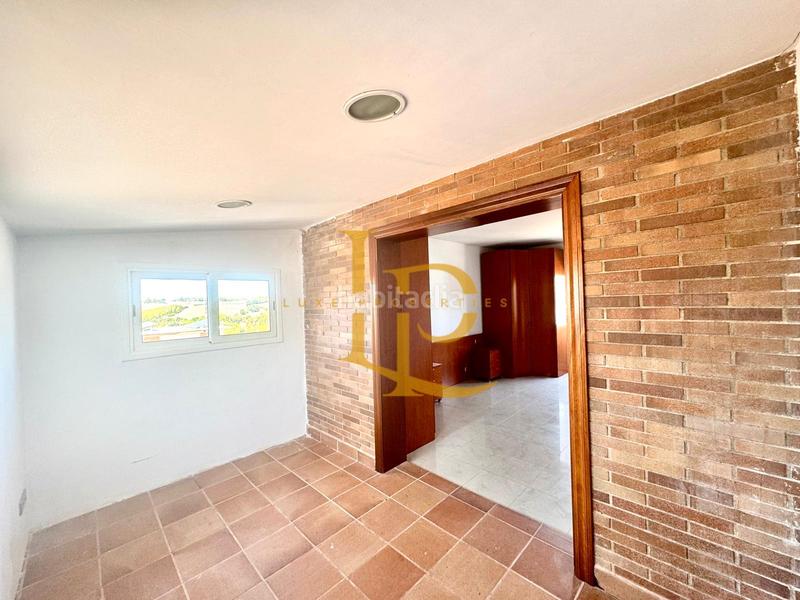 Foto 1b0094e3-2b09-4920-8b27-9fc742ef8a75. Casa amb calefacció aparcament piscina a Els Avets-Can Serrafossà-Ximelis Rubí