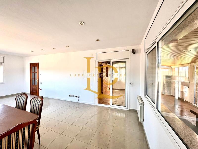 Foto 2807a120-71dd-48b6-9721-09d63ff8ba27. Casa amb calefacció aparcament piscina a Els Avets-Can Serrafossà-Ximelis Rubí