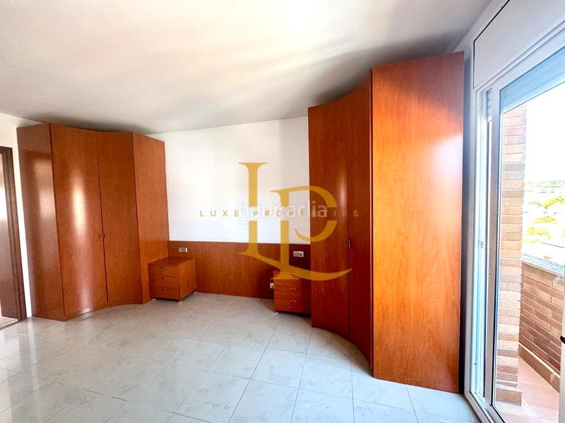 Foto 2aeb9137-f941-4ec7-95b5-385dd9fdcde4. Casa amb calefacció aparcament piscina a Els Avets-Can Serrafossà-Ximelis Rubí