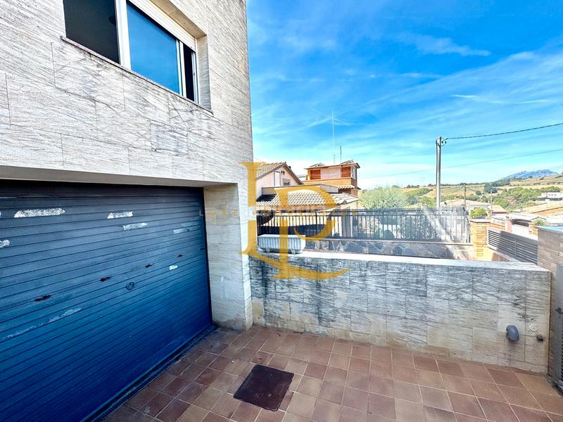 Foto 374409d3-065f-43cd-acb7-eafd29653592. Casa amb calefacció aparcament piscina a Els Avets-Can Serrafossà-Ximelis Rubí