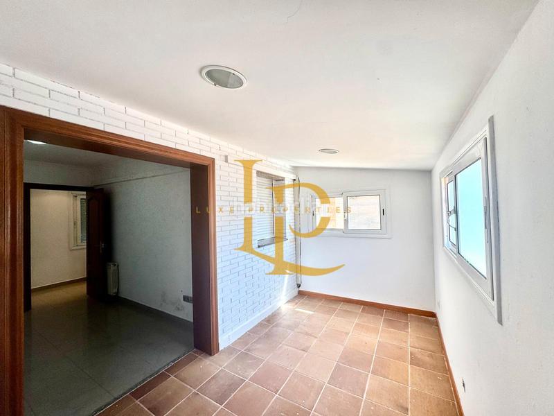 Foto fb3e808c-4f52-4f5e-bf00-b1b40ace4829. Casa amb calefacció aparcament piscina a Els Avets-Can Serrafossà-Ximelis Rubí