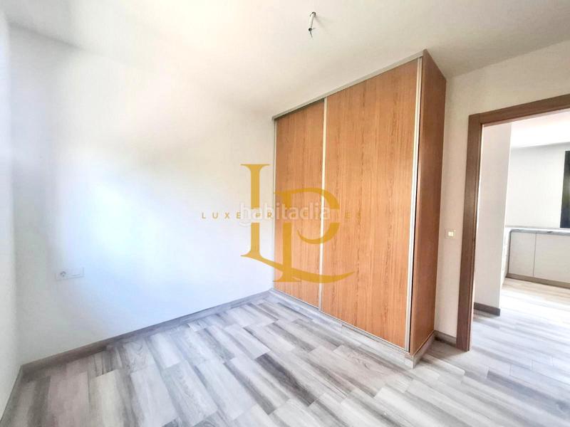 Foto d8502ba8-80ab-407a-9d6b-d97c45c77631. Casa amb calefacció aparcament piscina a Zona Industrial Rubí