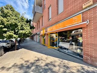 Traspàs Local Comercial  Avinguda de l'estatut. Oportunidad única! negociable ,traspaso de negocio en rubí, barc