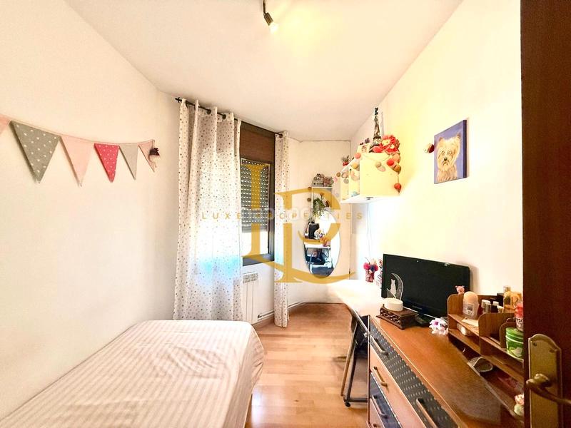 Foto c2e1900c-58a4-4f59-a412-4f9aad742aa2. Flat with heating in Mercat Rubí