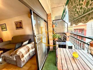 Appartement  Carrer d'aribau. Precioso piso exterior de tres habitaciones en venta  en rubí.