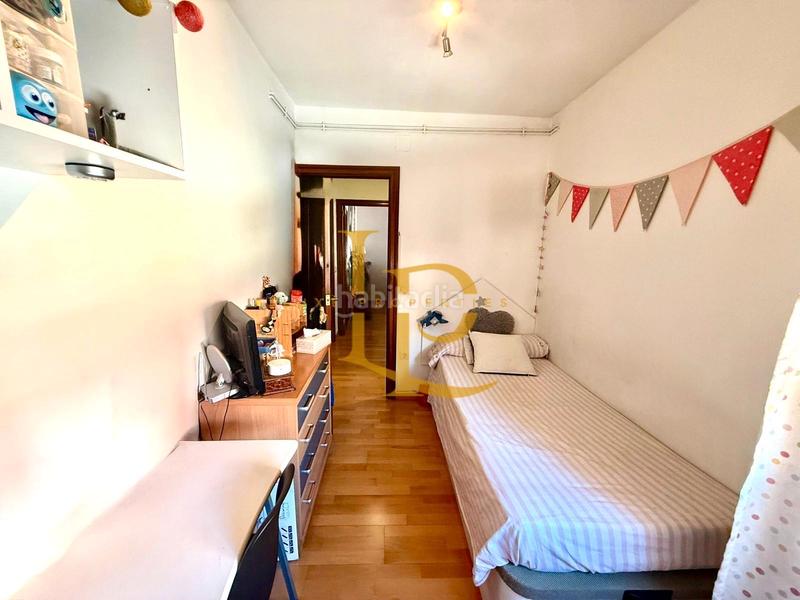 Foto dbb2713e-1efa-437b-9e6b-9ae1006c88bf. Flat with heating in Mercat Rubí