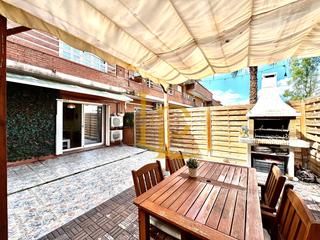Rez-de-chaussée  Carrer de las navas de tolosa. Precioso piso exterior totalmente reformado y con amplia terraza