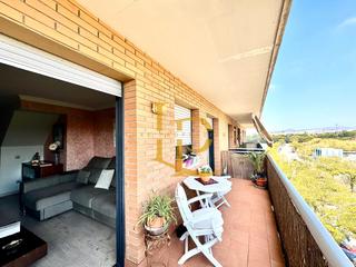 Zweistöckige Wohnung  Carrer barberà del vallès. Precioso ático duplex muy luminoso con terraza y plaza de parkin