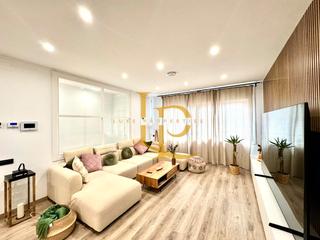Appartement  Carrer clos. Precioso piso moderno de 4 habitaciones y plaza de parking en ce