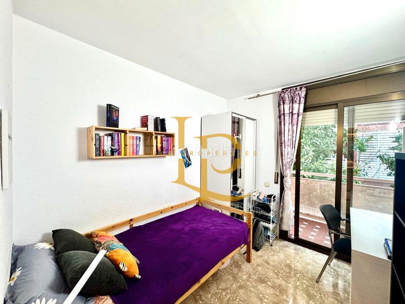 Foto 0bc07818-48b1-4c28-a9ca-e56f0a1185ed. Piso en venta amplio y luminoso piso exterior de 3 habitaciones, dos baños y terraza muy luminoso en Rubí