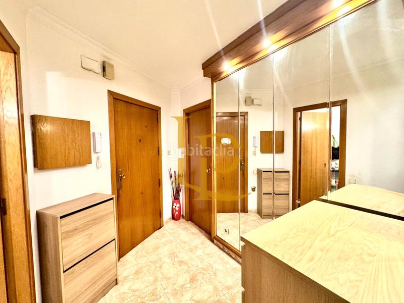 Foto 66baca3d-b2aa-4d28-b7be-6fdeac4fbd6d. Piso en venta amplio y luminoso piso exterior de 3 habitaciones, dos baños y terraza muy luminoso en Rubí