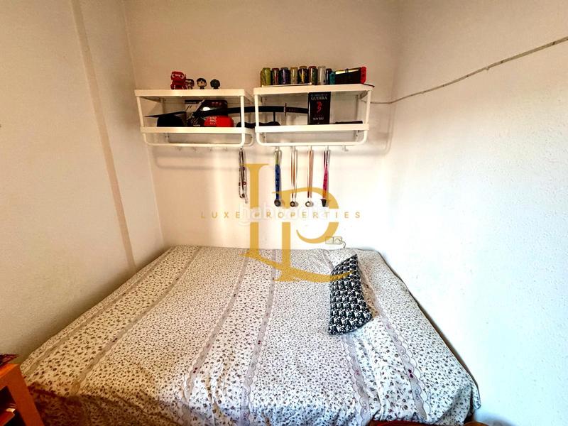 Foto ad305e9f-d67f-4e3f-bf37-27383c17c397. Piso en venta amplio y luminoso piso exterior de 3 habitaciones, dos baños y terraza muy luminoso en Rubí