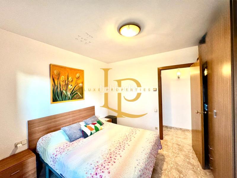 Foto d2492df1-74cf-4834-8f2f-83a931b648d9. Piso en venta amplio y luminoso piso exterior de 3 habitaciones, dos baños y terraza muy luminoso en Rubí
