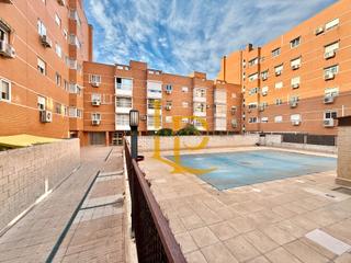Appartement  Calle de isabel colbrand. Gran oportunidad en las tablas precioso y luminoso piso exterior