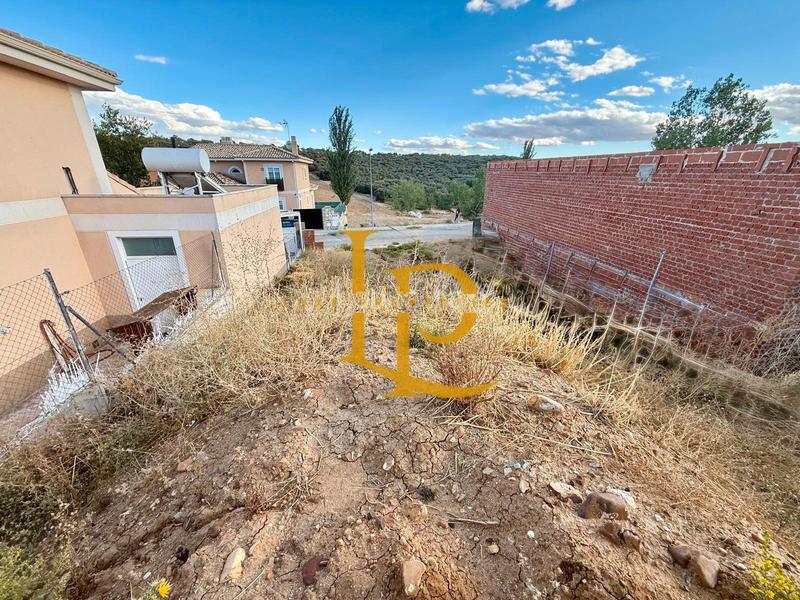 Foto 407e885a-5d70-4b41-98ed-e7892dc799b6. Terreny residencial a Casar (El)