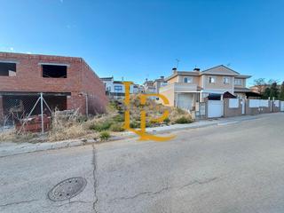 Terreny residencial  Calle de la peladera. Oportunidad! terreno en venta en el casar!