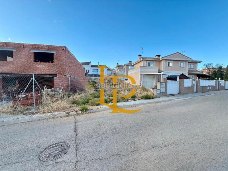 Foto b7750438-547f-4848-8f02-0e25261c9793. Terreny residencial a Casar (El)