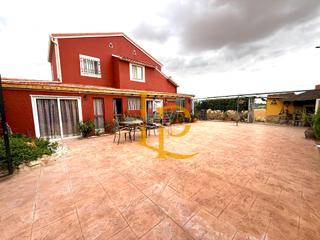 Rural plot in Fuente el Saz de Jarama. Oportunidad unica! en venta magnifica casa  con una gran  finca