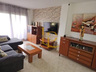 Piso en Montornès del Vallès. Piso como nuevo de tres habitaciones con vistas y parking, en mo