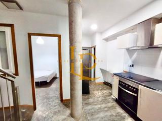 Chalet en Torre Baró. Chalet de tres habitaciones recien reformado en venta en barcelo