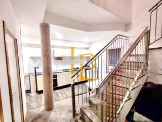 Chalet in Torre Baró. Chalet de tres habitaciones recien reformado en venta en barcelo