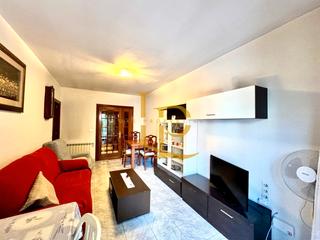 Appartamento  Carretera terrassa. En venta amplio y luminoso piso de tres habitaciones con balcon