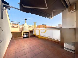 Dúplex  Carrer de sant sebastià. Amplio y luminoso dúplex con terraza y parking en venta  en saba