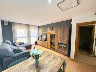 Dúplex  Carrer de sant sebastià. Amplio y luminoso dúplex con terraza y parking en venta  en saba