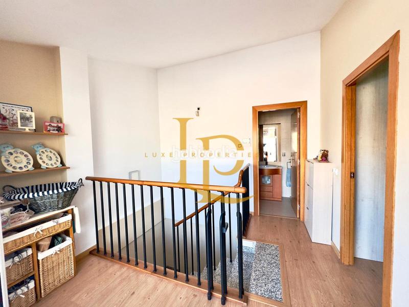 Foto 5591d7cc-b1a6-4267-9131-2bb134dcbf87. Duplex with heating parking in Eixample Sabadell
