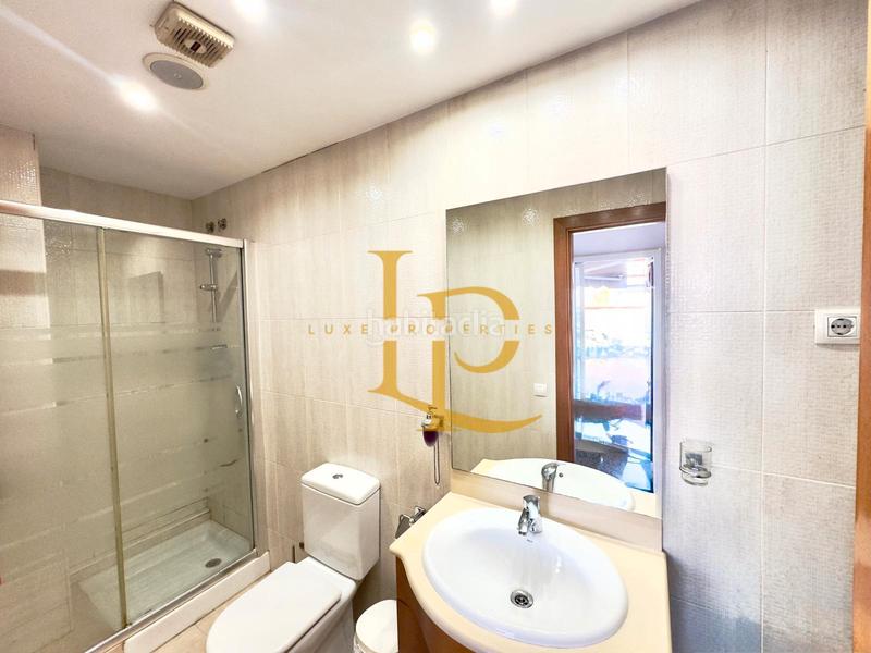 Foto 71e0d2cb-4ce4-44e0-b088-dc9980329e3e. Duplex with heating parking in Eixample Sabadell