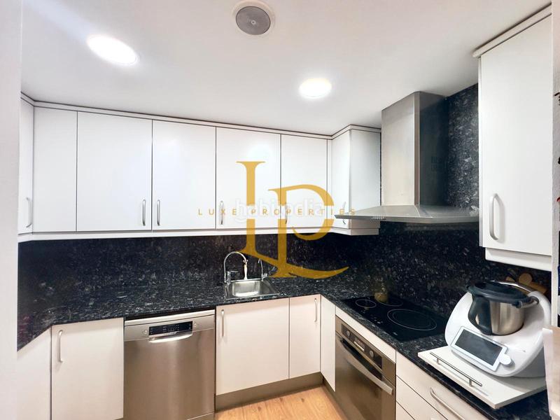 Foto bb526d2a-6b00-4301-8ea9-1383cee38e02. Duplex with heating parking in Eixample Sabadell