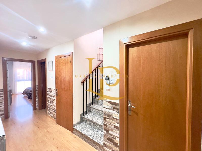 Foto c8b1a167-a169-4b81-9960-b57cf855accc. Duplex with heating parking in Eixample Sabadell