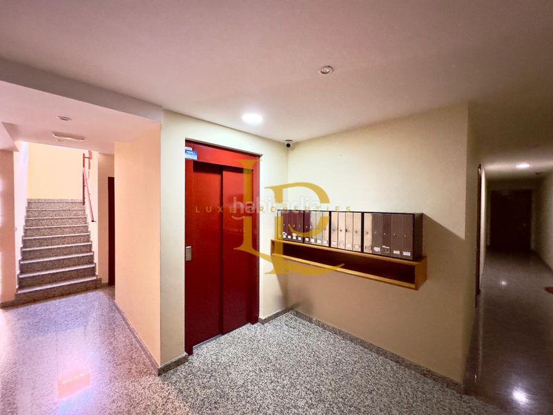 Foto 3f06ad9e-99ec-4ff1-8702-566e6f92c893. Duplex avec chauffage parking dans Eixample Sabadell