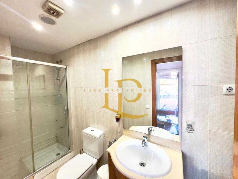 Foto 71e0d2cb-4ce4-44e0-b088-dc9980329e3e. Duplex avec chauffage parking dans Eixample Sabadell