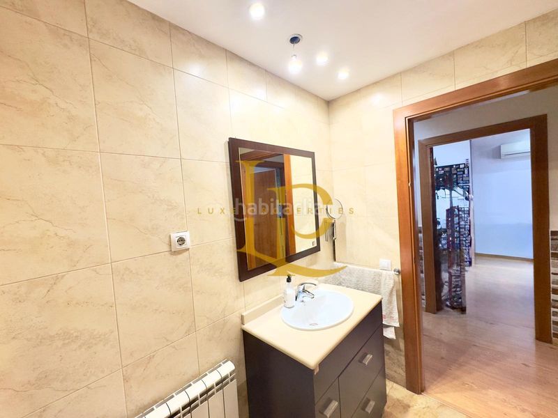 Foto f2654cb1-f85a-44f0-aab4-8d7b056b3916. Duplex avec chauffage parking dans Eixample Sabadell