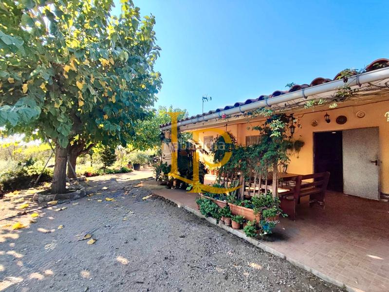 Foto 4c9c19bd-a292-4a40-a2be-2a967e789c28. Haus mit kamin heizung parking pool in Valls