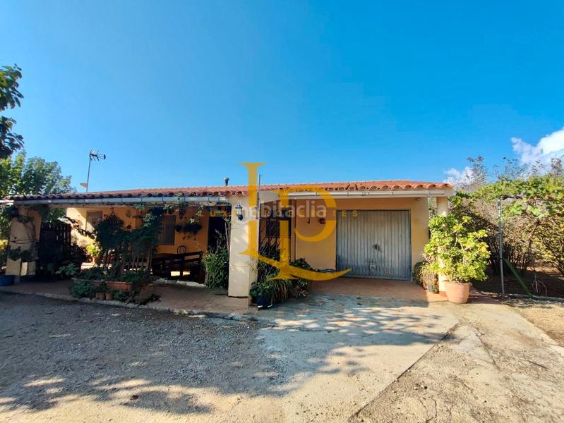 Foto 63e83e0e-aa46-401a-a76c-f82091cd847e. Haus mit kamin heizung parking pool in Valls