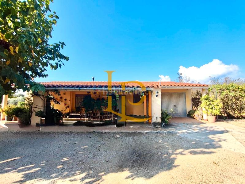 Foto 744785cf-2ada-417b-bbe9-04e8b6908405. Haus mit kamin heizung parking pool in Valls