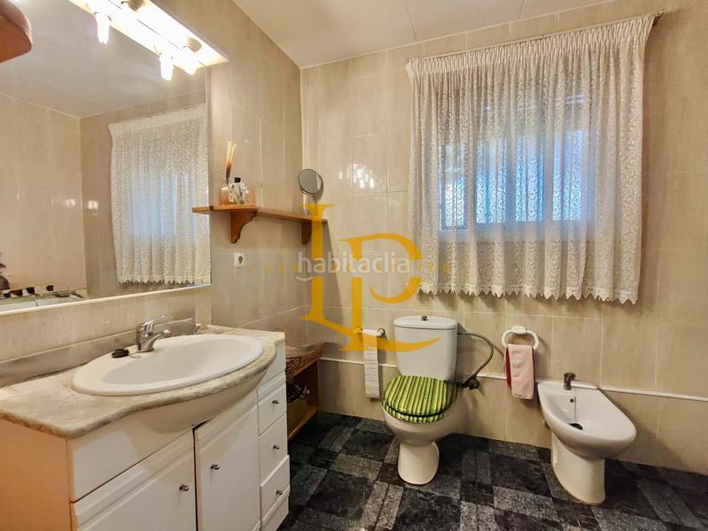 Foto f048c861-b095-469c-b73f-f85f87970f6a. Haus mit kamin heizung parking pool in Valls