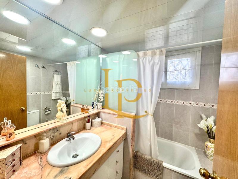 Foto 5e03bdfa-86fa-4139-8aa6-d80110284940. Duplex with heating parking in Ca n´Alzamora Rubí