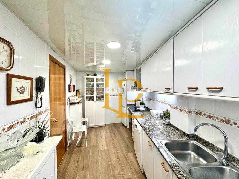 Foto aa089c8b-43c4-4ec1-8f16-10b7ead0b074. Duplex with heating parking in Ca n´Alzamora Rubí