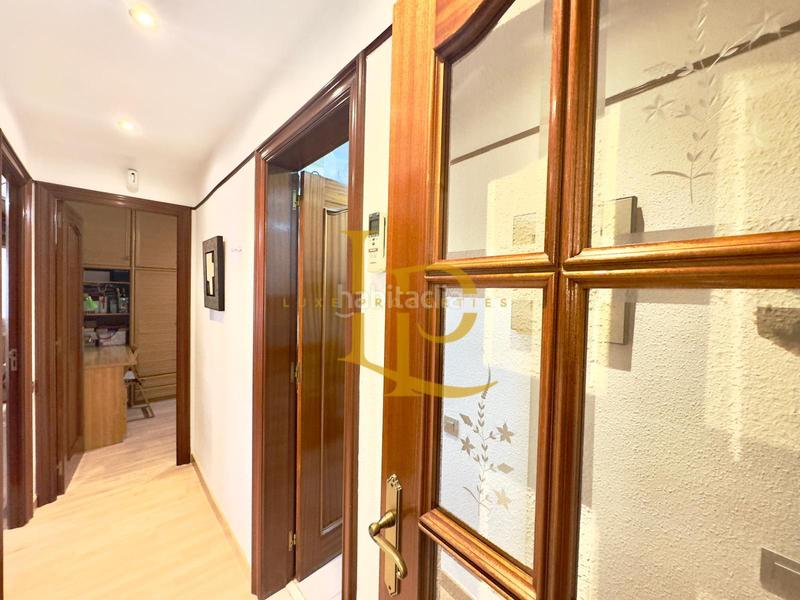 Foto d4852368-37dd-4ceb-92dd-1b7879e98cbc. Etagenwohnung mit heizung in La Florida Hospitalet de Llobregat (L´)