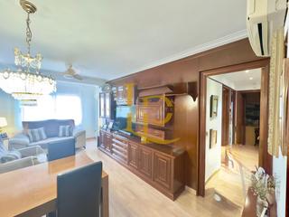 Etagenwohnung in La Florida. Piso de tres habitaciones recien reformado muy luminoso en venta