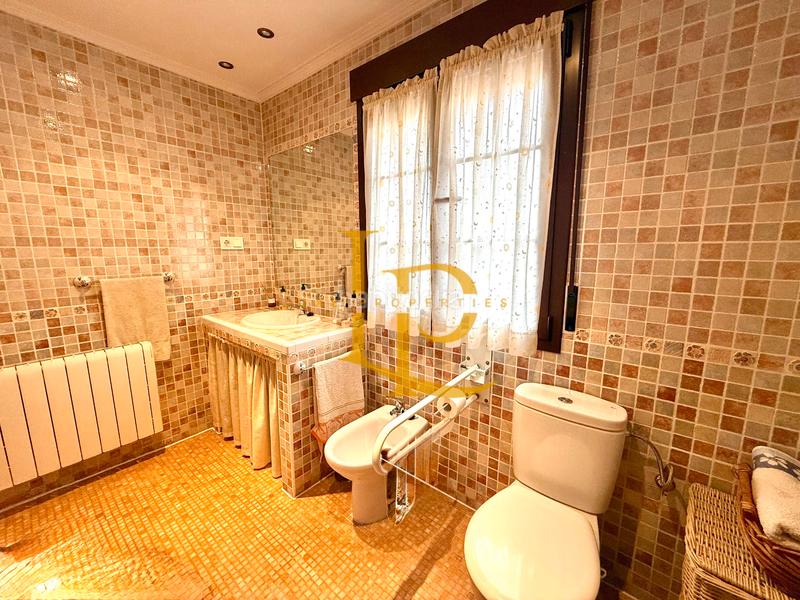 Foto 0b764bcf-5f60-4d5d-aeb2-a713da5e7d2d. Xalet amb xemeneia calefacció aparcament a Casar (El)