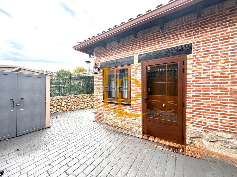 Foto 1601c8e1-0e9e-499b-ab0d-b2896b54aced. Xalet amb xemeneia calefacció aparcament a Casar (El)