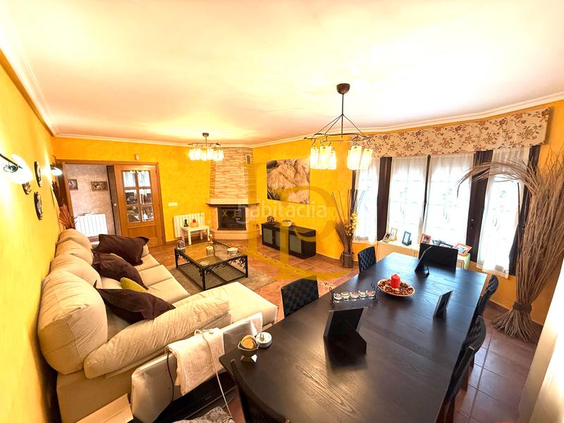 Foto 18c342c3-29a8-4a3d-b2d1-7dc8557e1778. Xalet amb xemeneia calefacció aparcament a Casar (El)